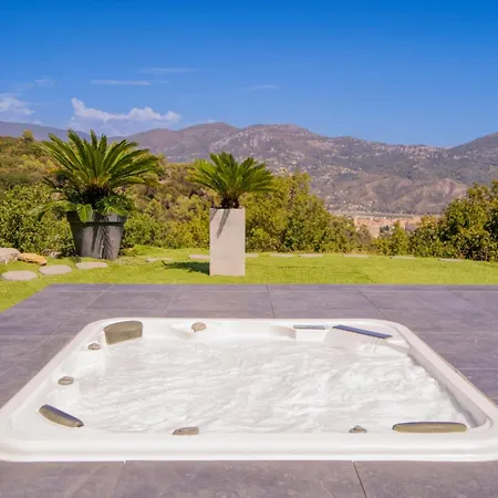 20m2 Dans Piscine Jacuzzi * Gattières